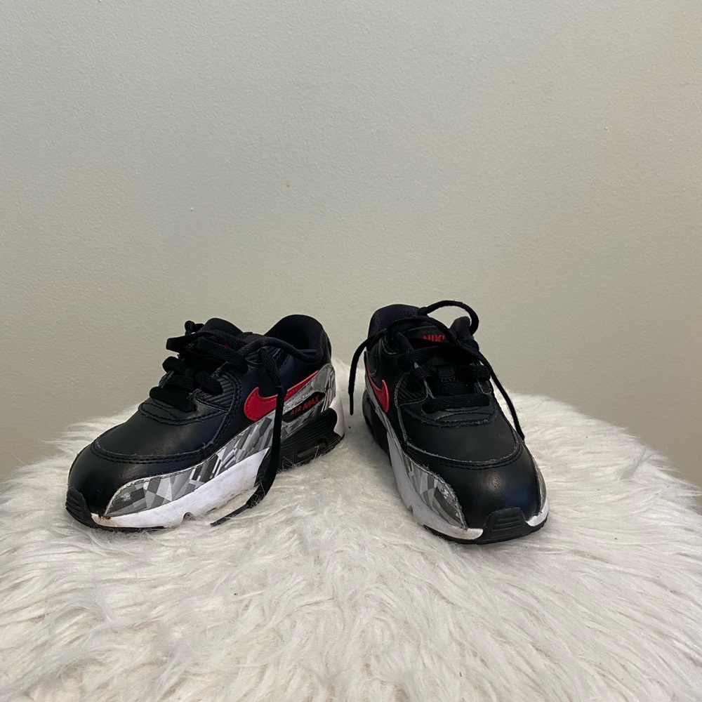 Toddler/kids Nike air Max size 8c for boys